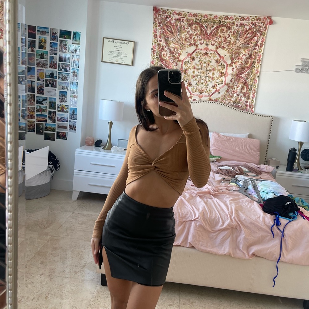 Reversible crop top